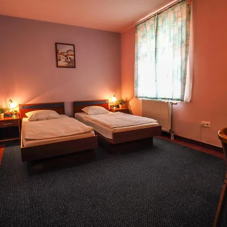Aranysas Es Bungalows Alsoors 3* 초팍