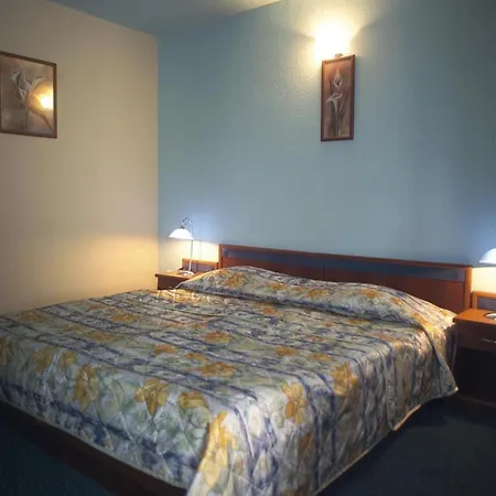 호텔 Aranysas Es Bungalows Alsoors 3*