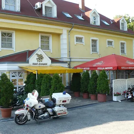 Aranysas Es Bungalows Alsoors Hotel